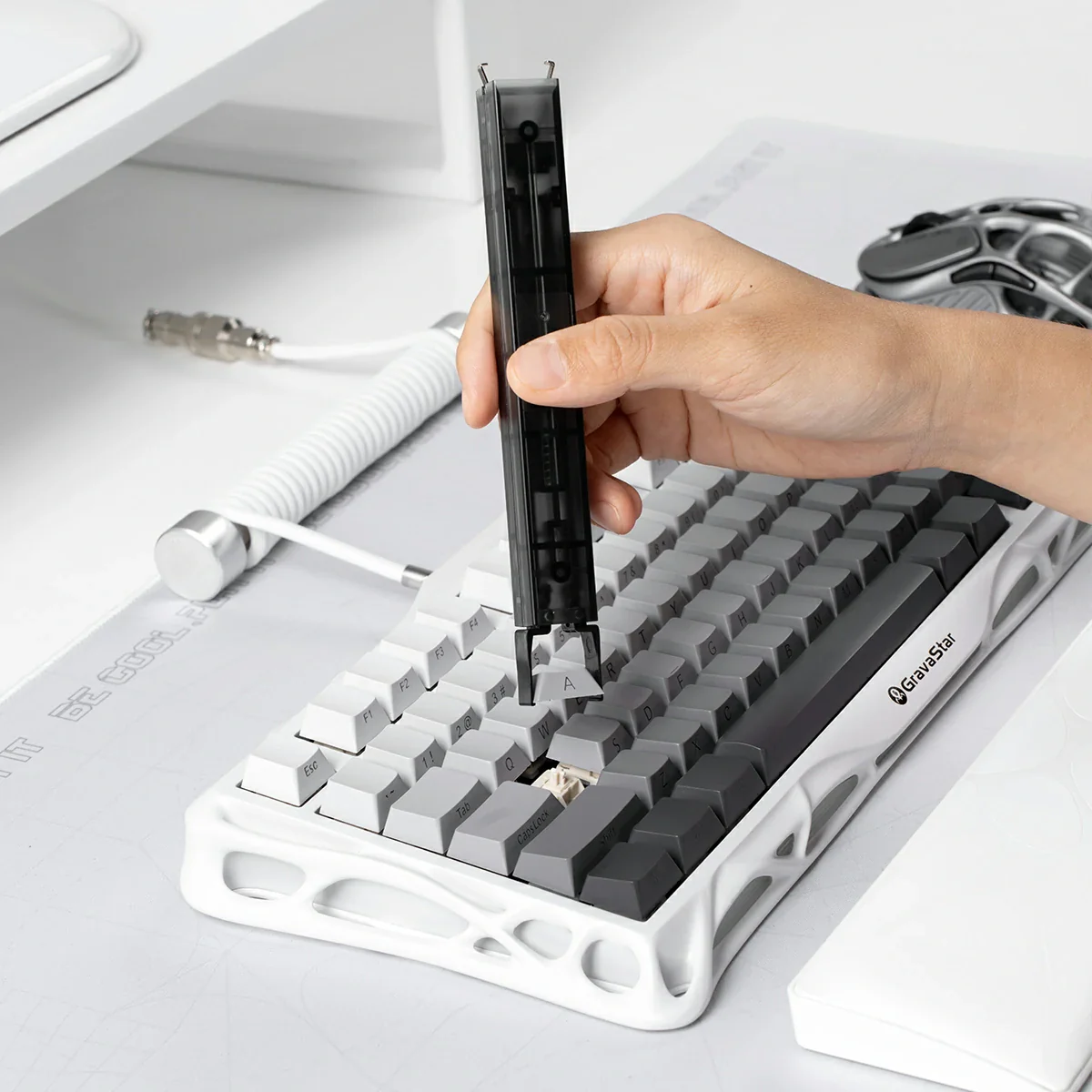 GravaStar 2-in-1 Tastenkappen- und Switch-Abzieher für K-Serie - Image 5